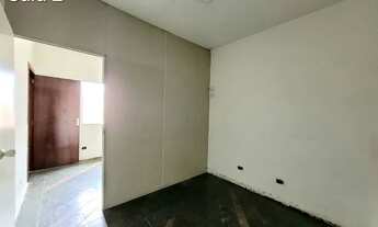 Imagem 7: Casa comercial ara locação, salão amplo, 5 salas, 4 banheiros, 3 vagas, área externa de 20