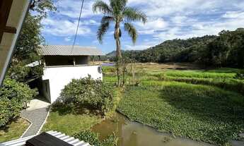 Imagem 4: Casas na barragem