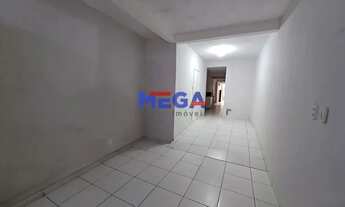 Imagem 7: Casa duplex no bairro Antônio Bezerra em Fortaleza, CE