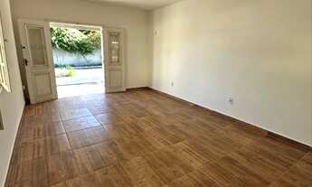 Imagem 4: CASA A VENDA NO SANTA FELICIDADE!!