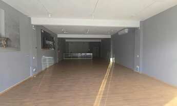 Imagem 4: Oportunidade Única: Sala Comercial de 120m² Joinville, Térrea Espaço Amplo