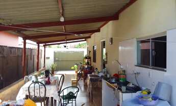 Imagem 3: Casa 3 quarto sala cozinha banheiro garagem barra no fundo 2 quarto sala cozinha banheiro