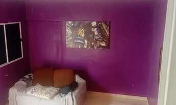 Imagem 6: Alugo uma casa 3comodos ,não é independente.aluguel 700 com água e energia incluso.