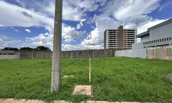 Imagem: Terreno de 468m² à venda em condomínio