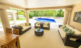 Imagem 7: Tamboré 2 - Fundo infinito: Linda vista para um lago e pista de Cooper