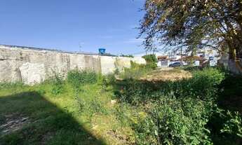 Imagem 3: Invista no Seu Próximo Projeto: Terreno Estratégico em Pinhais