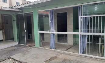 Imagem 2: Terreno com 4 Apartamentos à Venda, Todos Mobiliados, com Sacada e Churrasqueira