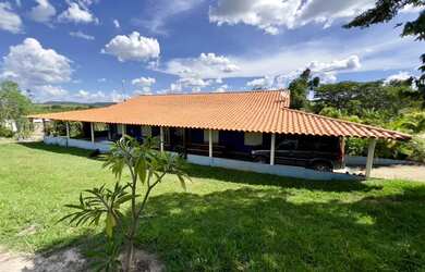 Imagem 5: Vendo Sítio com cachoeira em Alexânia