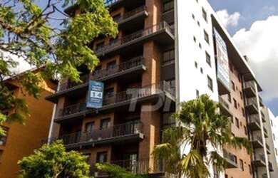 Imagem 2: Apartamento com 2 dormitórios (1 suíte) a venda, 67 m² por R$ 758.800 - Alto da Glória - C