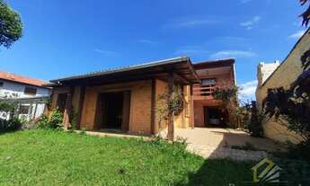 Imagem: Casa e Sobrado de 4 dormitórios à Venda