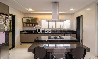 Imagem 7: Casa de condomínio para venda com 369 metros quadrados com 4 quartos