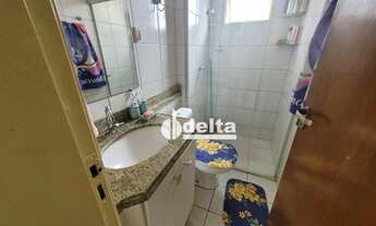 Imagem 3: Apartamento com 2 dormitórios à venda, 48 m² por R$ 165.000,00 - Santa Mônica - Uberlândia