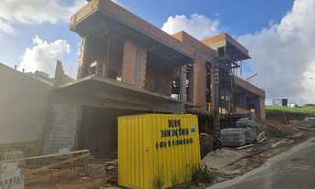 Imagem 4: Casa Pedra Branca, próximo ao Lago. Com Bela Fachada Contemporânea de 30 metros