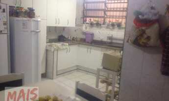 Imagem 2: Sobreposta Baixa duplex, quintal, piscina, churrasqueira e 2 garagens!!