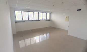 Imagem 2: Sala comercial no Centro de Itajaí!