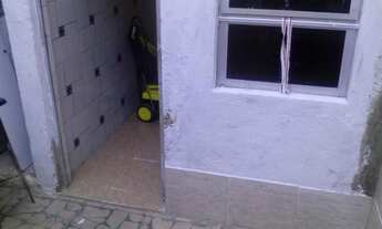 Imagem 2: ALUGO R$ 800 Casa com 3 dormitórios