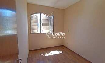 Imagem 2: Apartamento com 3 dormitórios à venda, 81 m² por R$ 210.000,00 - Universitário - Uberaba/M