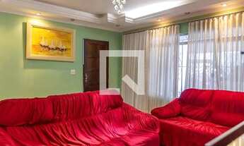 Imagem 3: Casa para Aluguel - Batistini, 3 Quartos, 280 m2