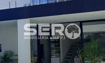 Imagem: Linda casa à venda, com 3 quartos, sendo