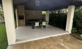 Imagem 3: Casa de condomínio para aluguel e venda possui 395 metros quadrados com 4 quartos