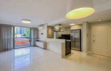 Imagem 2: Apartamento para venda tem 80 metros quadrados com 2 quartos em Três Figueiras - Porto Ale