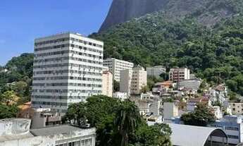 Imagem 2: Apartamento para venda tem 62 metros quadrados com 2 quartos em Humaitá - Rio de Janeiro