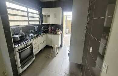 Imagem 2: Casa à venda no Conjunto Residencial Vista Verde com 200m² 3 dormitórios 1 suíte 3 banhei