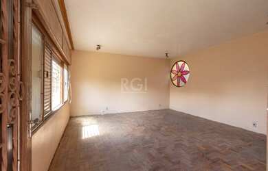 Imagem 2: Casa para Venda - 284m², 4 dormitórios, sendo 1 suites, 6 vagas - Ipanema