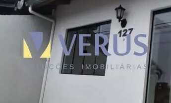 Imagem: Casa com 02 Quartos