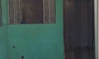 Imagem 6: Aluga-se casa com garagem para dois carros