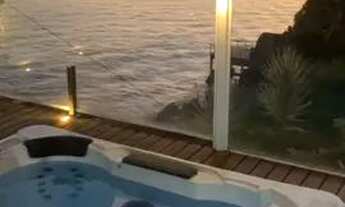 Imagem 6: Fim de semana em uma mansão mar ?