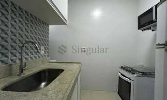 Imagem 3: Apartamento 2 quartos, 1 lance de escada, reformado e com vaga no Centro