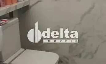 Imagem 4: Sobrado disponível para a venda no bairro Presidente Roosevelt em Uberlândia - MG