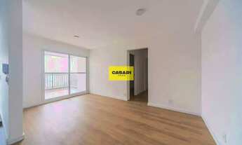 Imagem 3: Apartamento com 2 Quartos e Varanda no Centro de Santo André Próximo à Estação