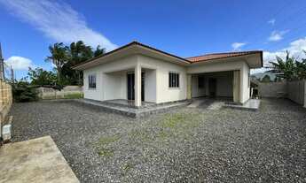 Imagem: Casa com amplo terreno à venda em Nova