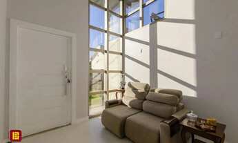 Imagem 7: Casa na Barra da Lagoa com 4 suítes - pertinho da praia