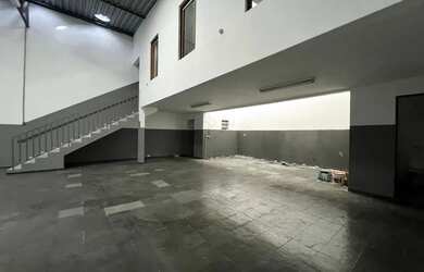Imagem 2: Galpão para alugar com 350 m² no Jardim Ocara - Santo André/SP