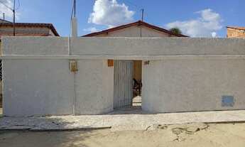 Imagem 2: CASA À VENDA Casa com 2 dormitórios