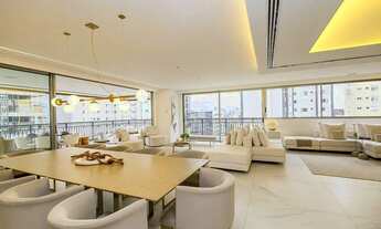 Imagem 5: Apartamento de Alto Luxo com 3 suítes e 4 vagas de garagem no Batel!