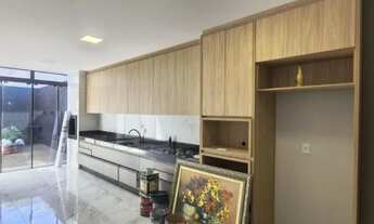 Imagem 3: Casa à Venda com 3 Quartos no Condomínio Heimtal Park, Localizada na Zona Norte de Londrin