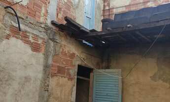 Imagem 2: VENDO CASA Casa com 1 dormitório