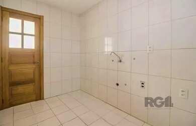 Imagem 5: Apartamento em Porto Alegre, no bairro Medianeira, com 2 dormitório(s), e 2 banh