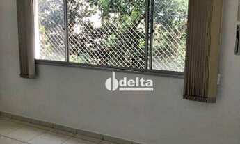 Imagem 3: Apartamento com 2 dormitórios à venda, 55 m² por R$ 130.000,00 - Chácaras Tubalina - Uberl