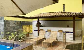 Imagem 2: Casa para venda com 720 metros quadrados com 5 quartos