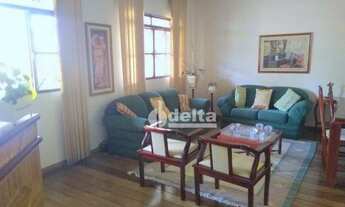 Imagem 5: Casa com 3 dormitórios à venda, 224 m² por R$ 520.000,00 - Santa Mônica - Uberlândia/MG