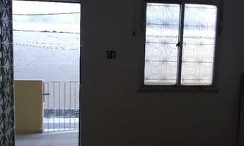 Imagem 4: Alugo casa de vila em Bento Ribeiro. 1 quarto, sala, varanda, cozinha e banheiro.Sem cond