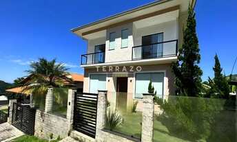 Imagem: Casa com 4 Quartos 400m² por R$ 1.100.000,00