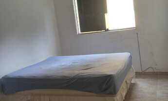 Imagem 3: ALUGO APTO DE 1QUARTO C/GARAGEM EM ARNIQUEIRA