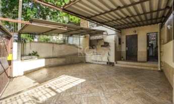 Imagem 2: Casa para Venda - 180m², 3 dormitórios, 2 vagas - Petrópolis