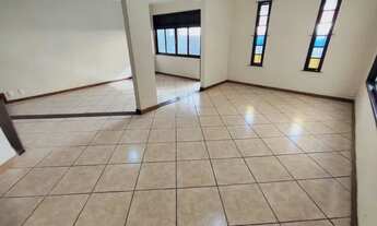 Imagem 5: Casa na Imbetiba c/ 4qts, send 2suítes, 3brs, 1 vg, amrs plnjds, vrnd, hidro, churrqr, scd